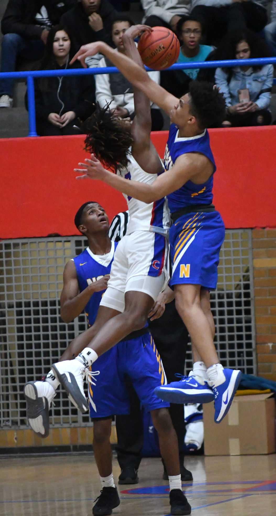 Davenport North vs Davenport Central boys basketball.